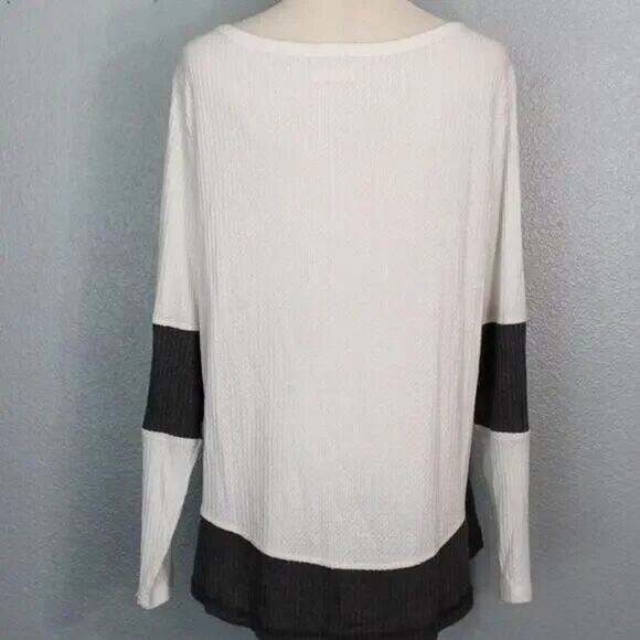 MAURICES Striped Lace Up Long Sleeve Knit Top! Size XXL - Picture 8 of 11